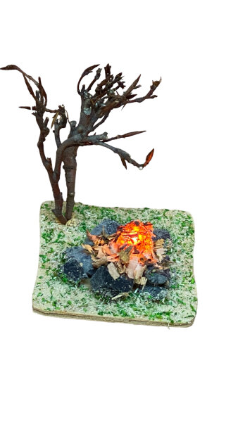 Lagerfeuer mit Strauch Beleuchtet 3,5 Volt